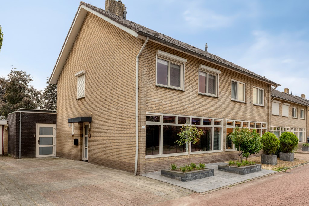 Woning Zomerbloemstraat 12